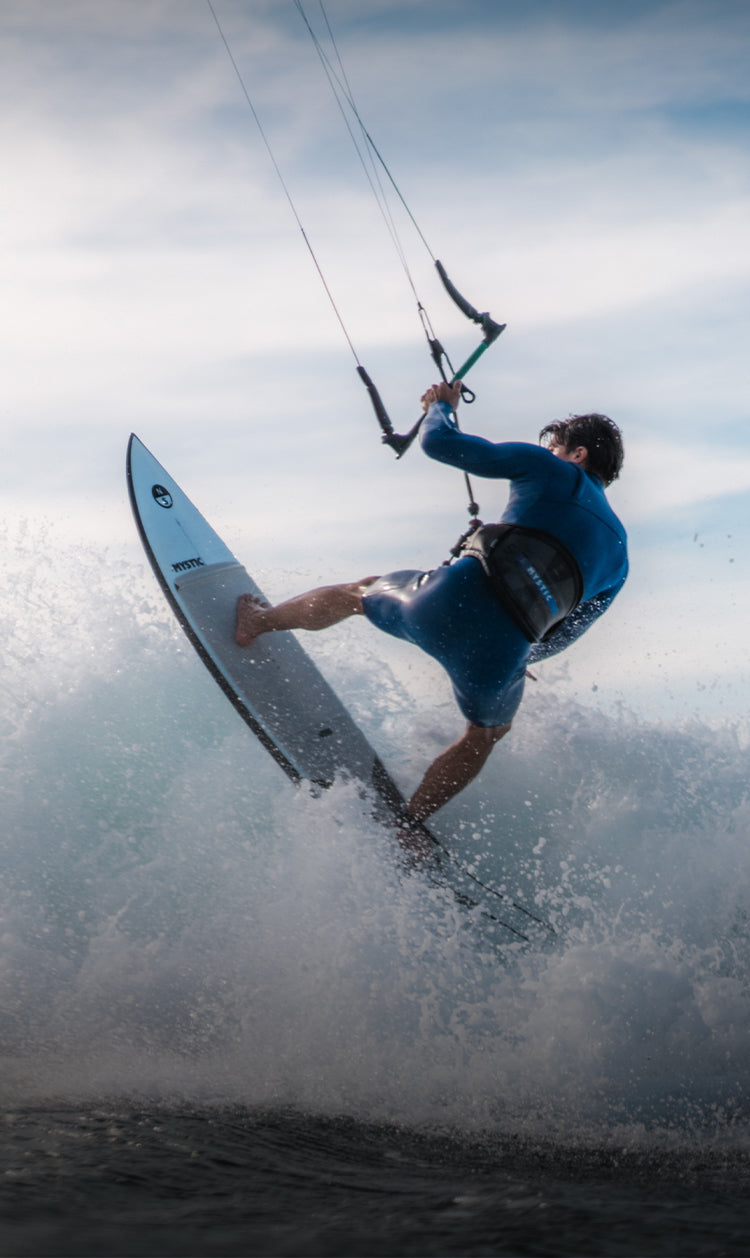 Kitesurfing gear on sale for beginners